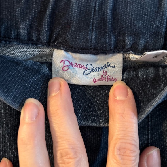 Quacker Factory Straight Stretch Blue Jeans Elastic Waist Rhinestone Heart - Picture 5 of 8